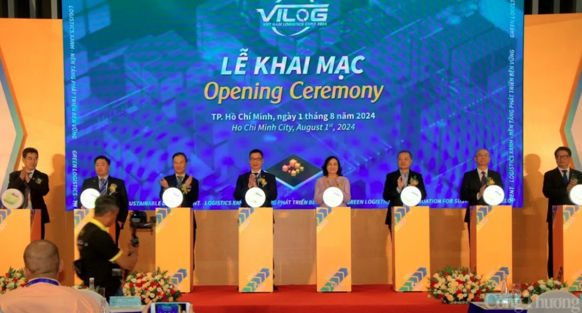 Second Vietnam international logistics expo opens in HCM City